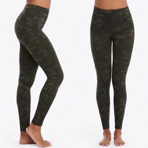 Spanx LAMN Look At Me Now green camo seamless leggings XL